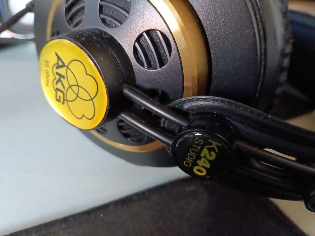AKG K240Sのハウジング部分の画像